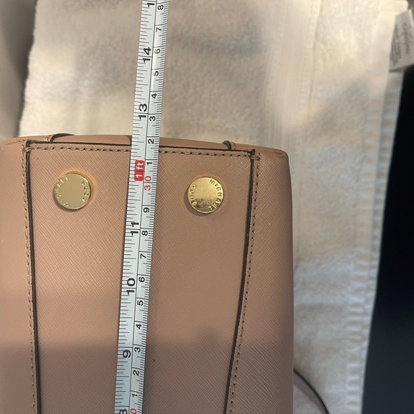 Michael Kors handbag - Picture 2 of 10